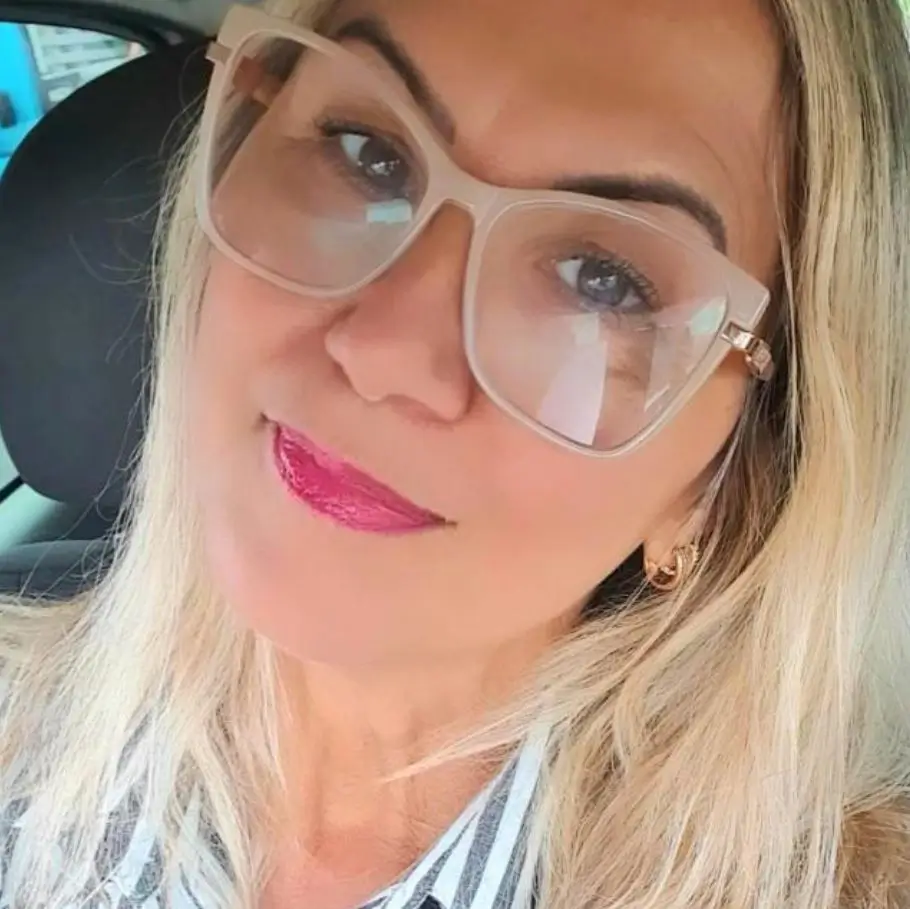 Eliane Mol, da MOL Assessoria Contábil - depoimento de cliente da Agência Publikkar